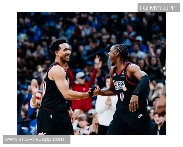 庄神赞马克西成长蜕变自信带领球队进攻大旗前行