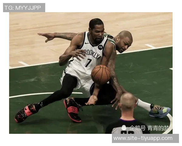 马龙谈雄鹿现状：字母哥全力以赴排名第11并非努力不足