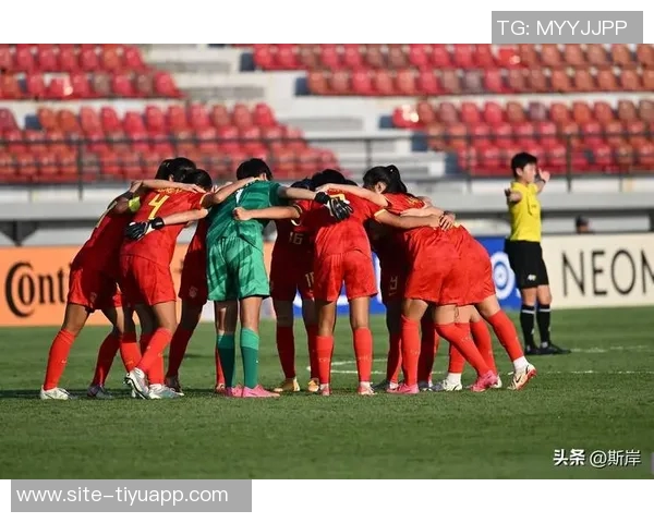 法媒报道恩里克重用16岁右后卫拒绝其参加U17世界杯引发关注