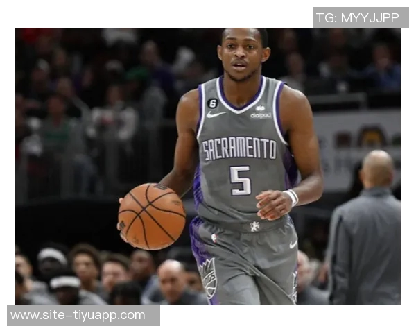 福克斯状态起伏20投9中贡献25分5篮板9助攻正负值惨淡19